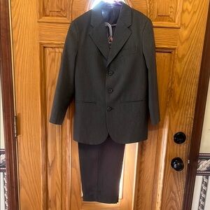 Boys Classic gray  Pinstripe Suit, Arrow, size 10. Like new.